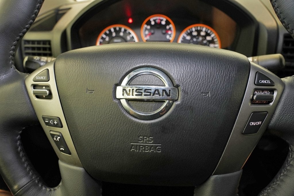 2015 Nissan Titan SV